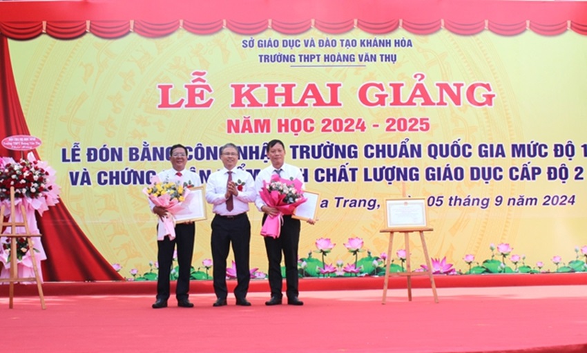 Lễ công bố Quyết định trường đạt chuẩn Quốc gia